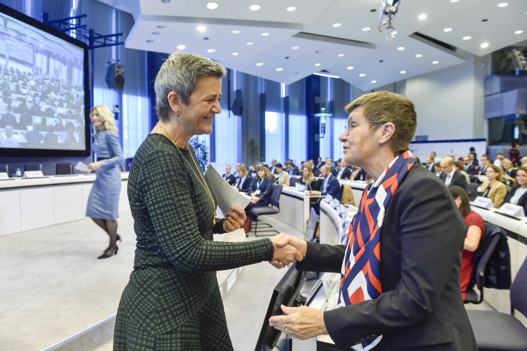 Elke König and Magrethe Vestager